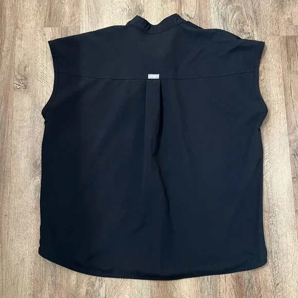 Rafaela Oversized Technical Collection Mandarin Collar Scrub Top in Black Small - Picture 2 of 11